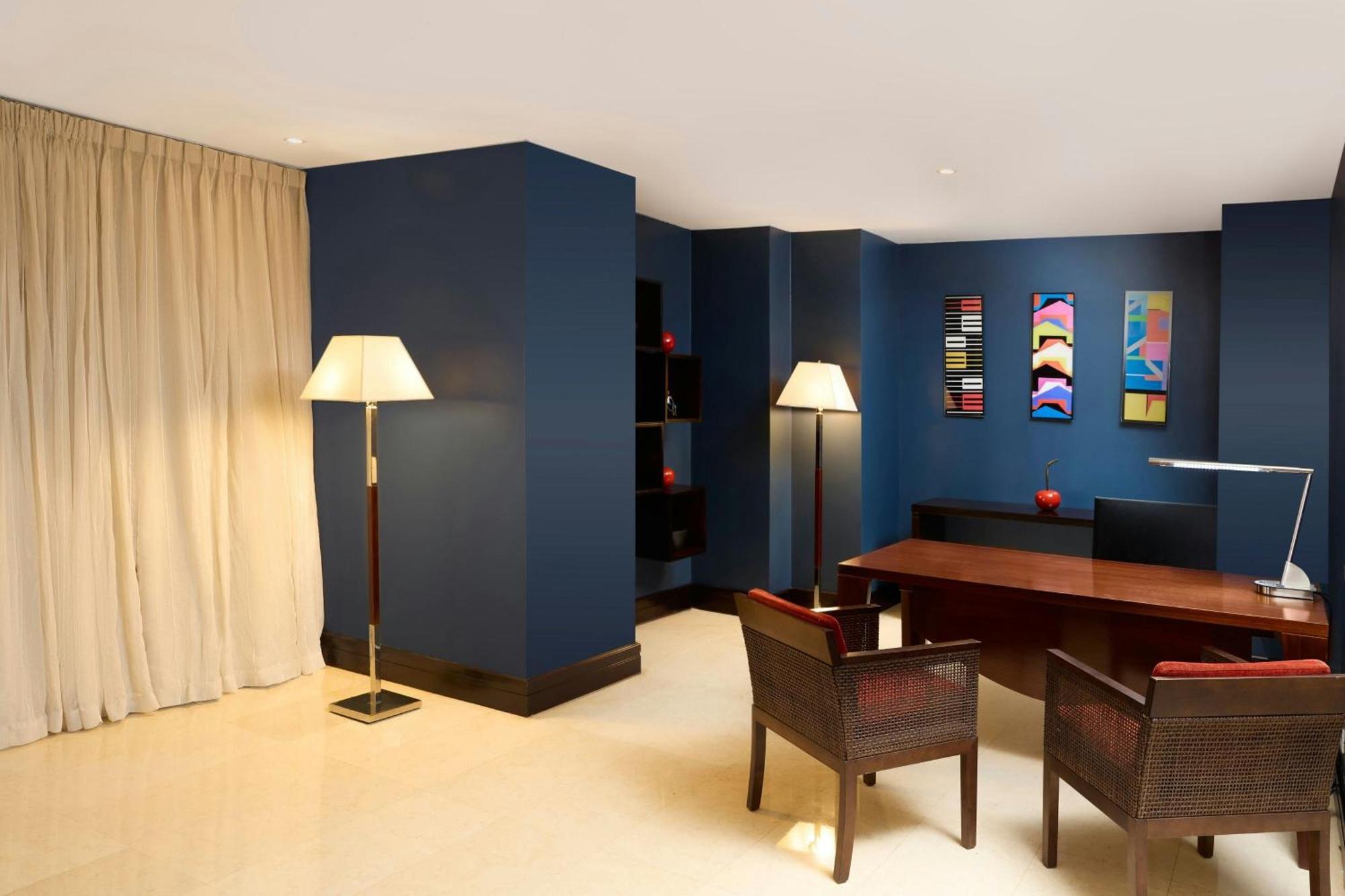 Renaissance Caracas La Castellana Hotel Екстериор снимка